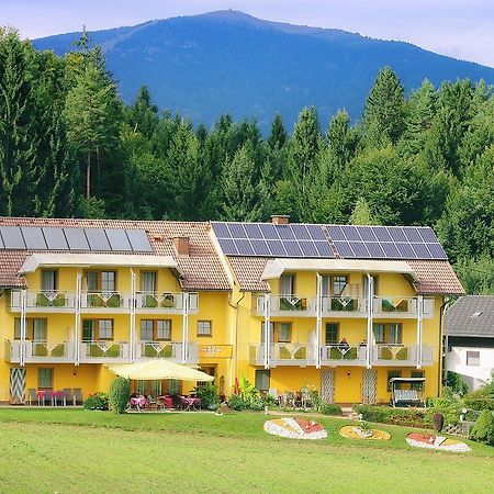 Gaestehaus Goetz Drobollach am Faakersee Kültér fotó