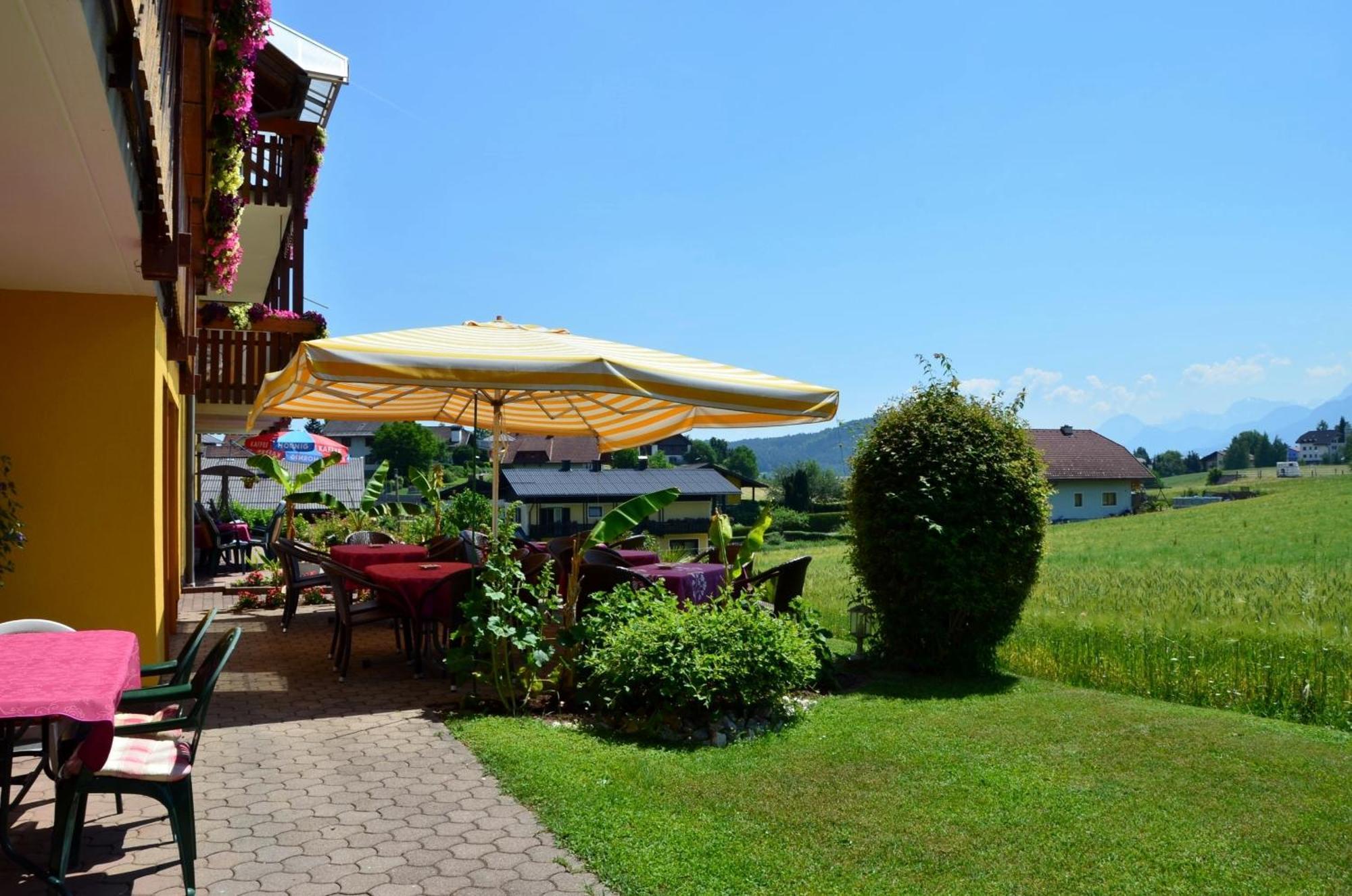 Gaestehaus Goetz Drobollach am Faakersee Kültér fotó